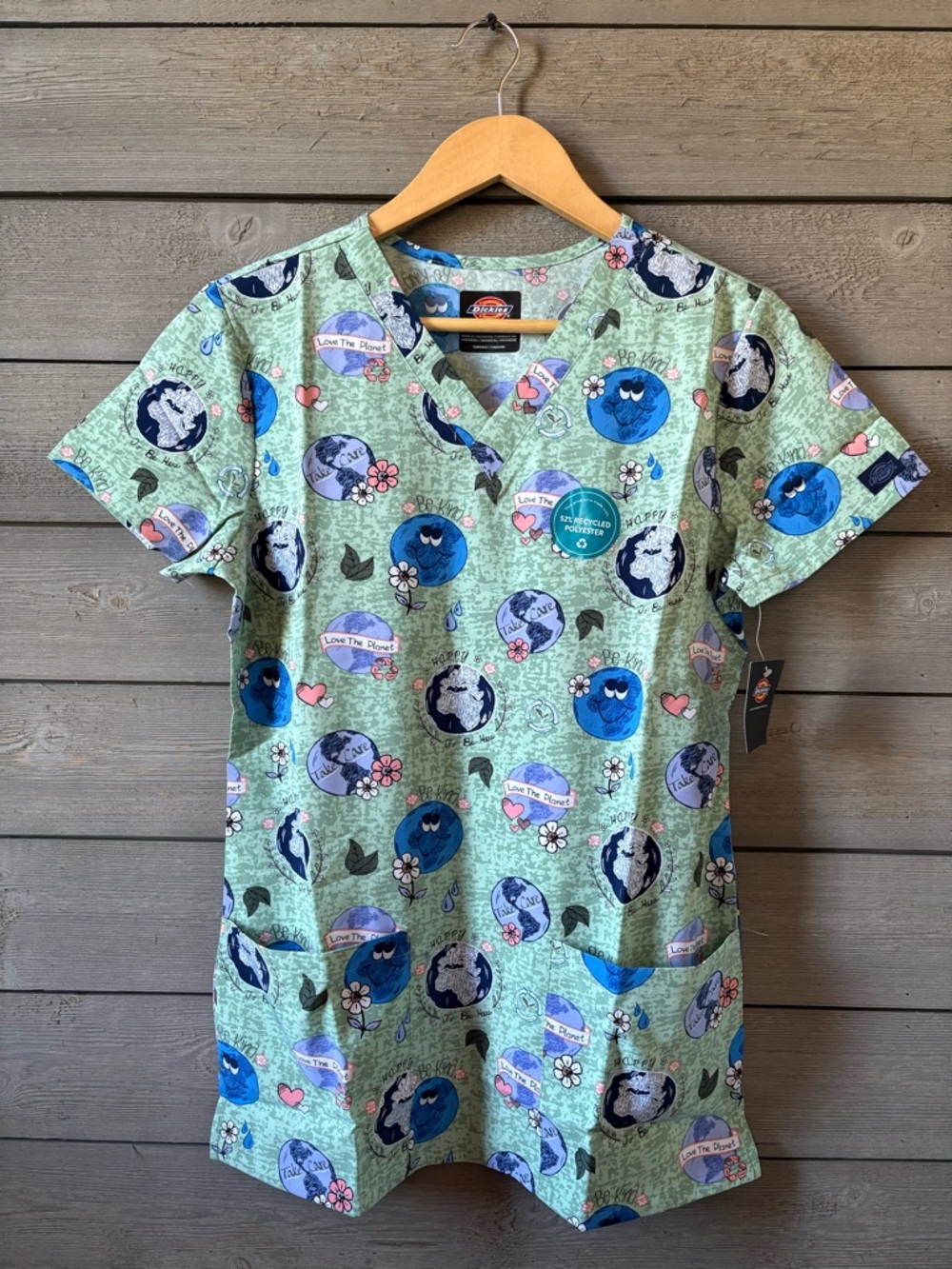 NWT Dickies Earth Print Scrub Top